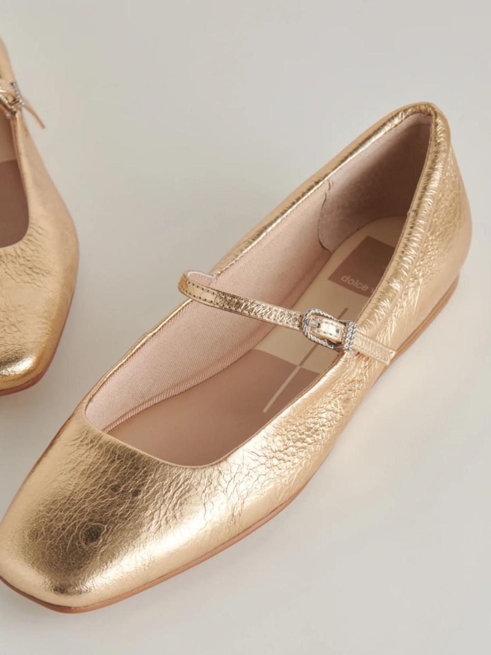 Dolce Vita Reyes gold distressed leather ballet flat Mary Jane size 10 EUC